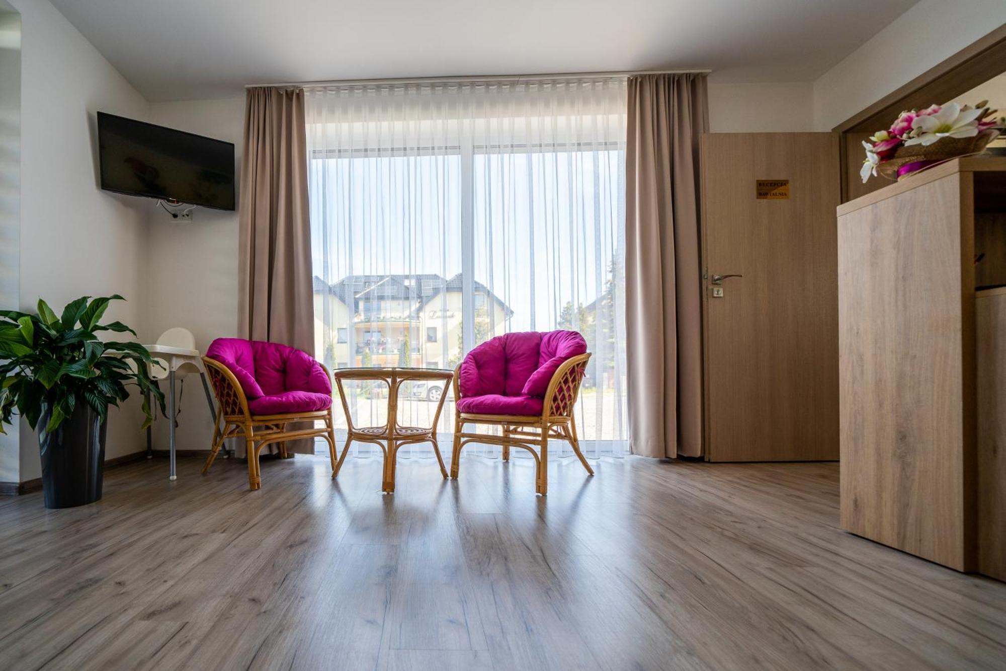 Magnolia Pokoje I Apartamenty Дебки Екстериор снимка