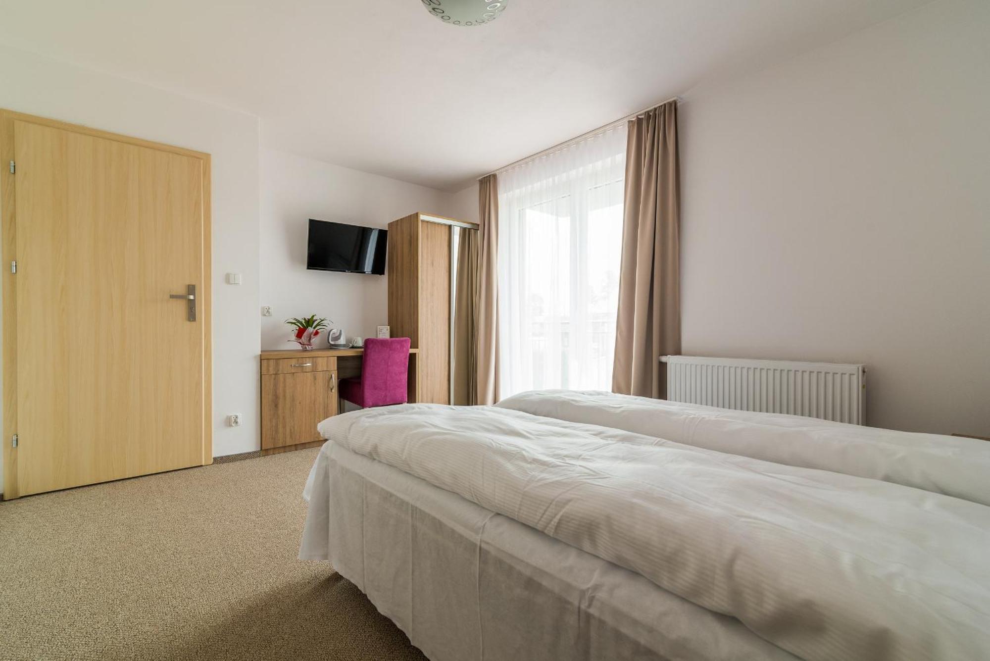 Magnolia Pokoje I Apartamenty Дебки Екстериор снимка