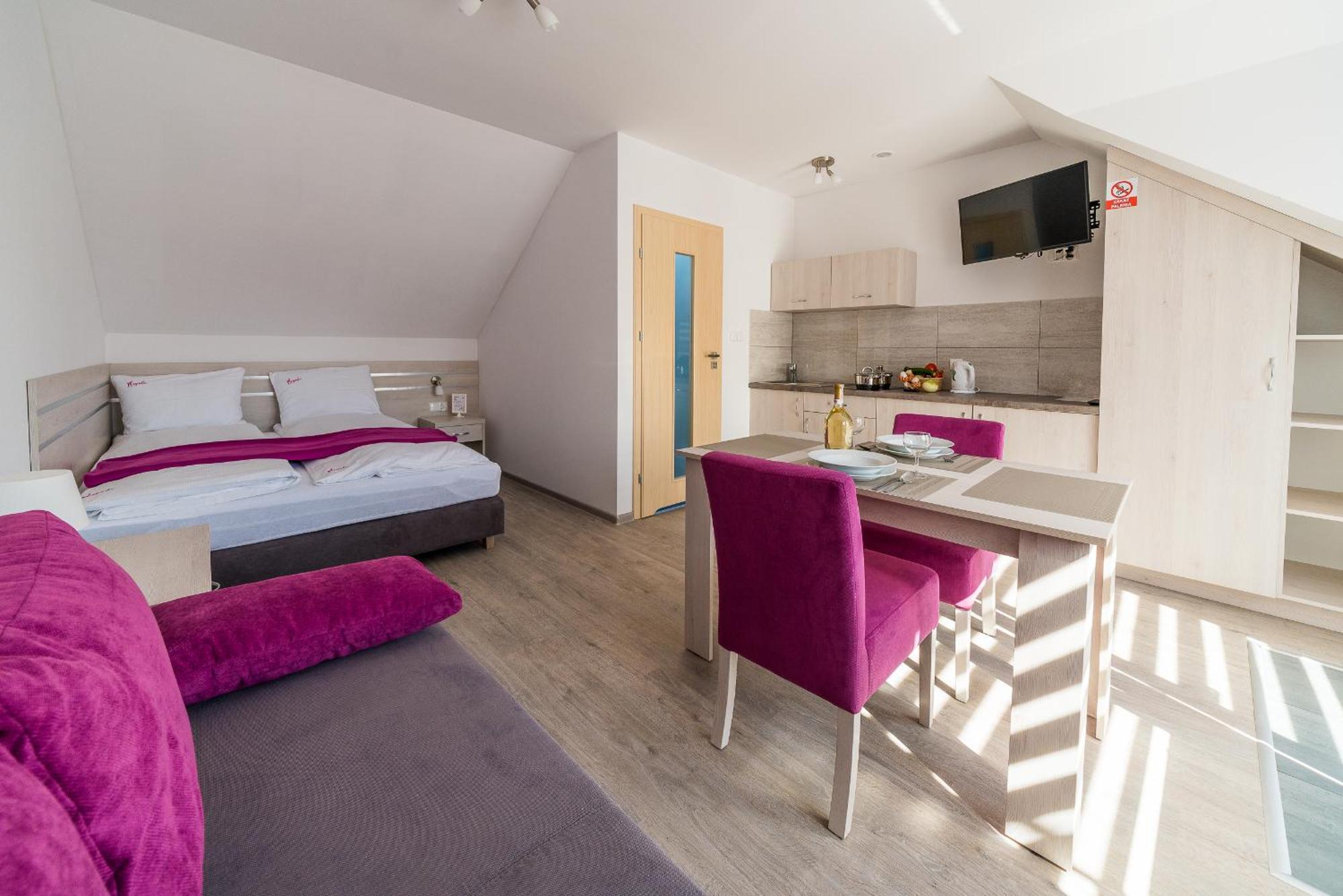 Magnolia Pokoje I Apartamenty Дебки Екстериор снимка
