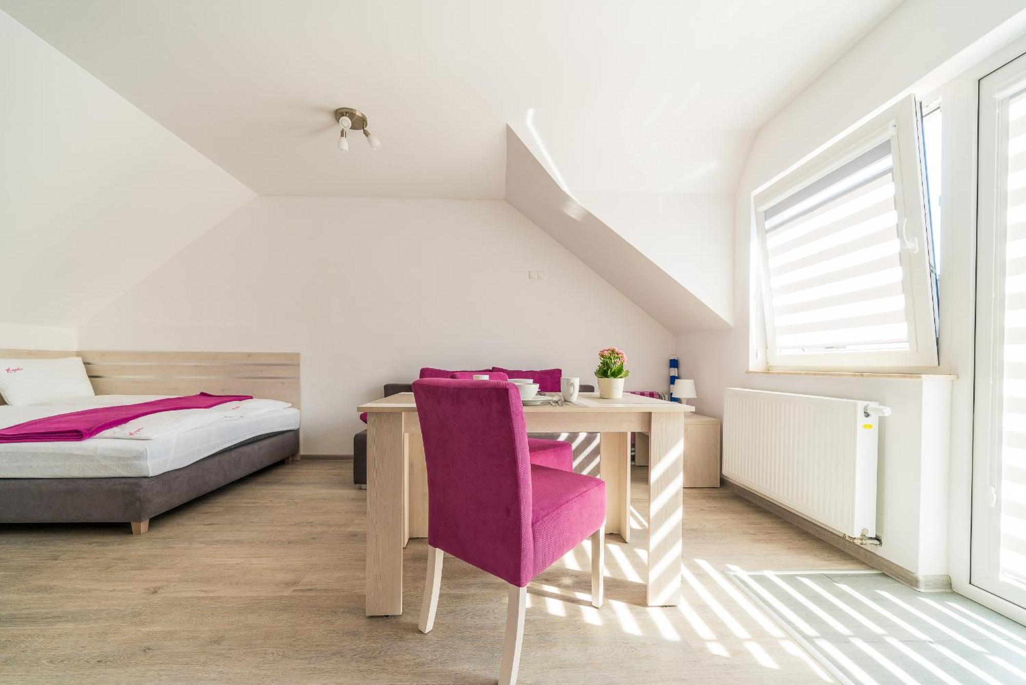 Magnolia Pokoje I Apartamenty Дебки Екстериор снимка