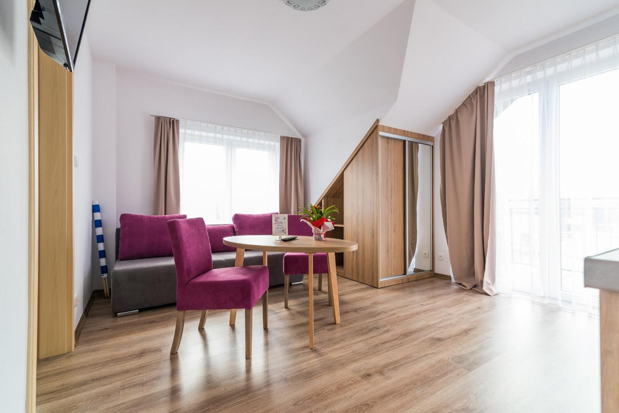 Magnolia Pokoje I Apartamenty Дебки Екстериор снимка