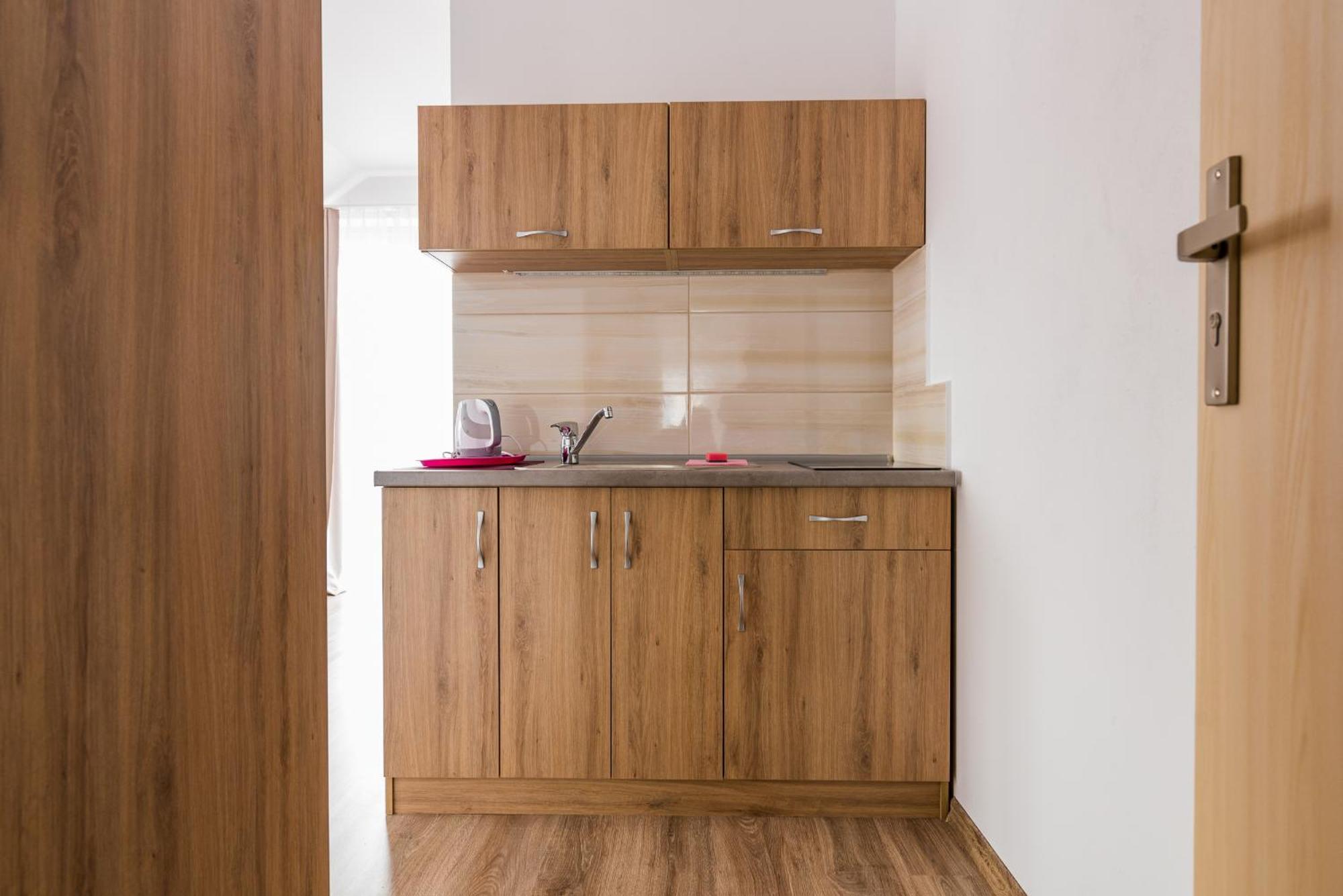 Magnolia Pokoje I Apartamenty Дебки Екстериор снимка